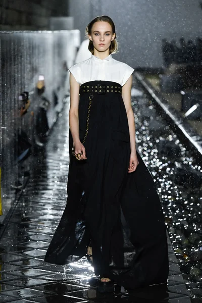 Look 1